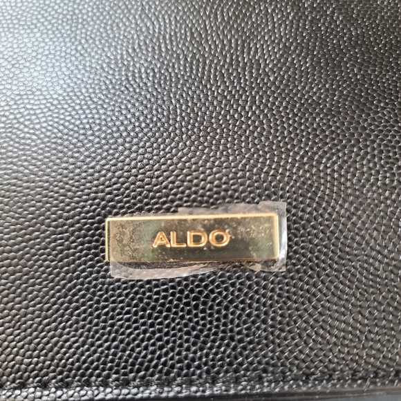 As New! Black Aldo Bag. Gold Hardware - Picture 4 of 16